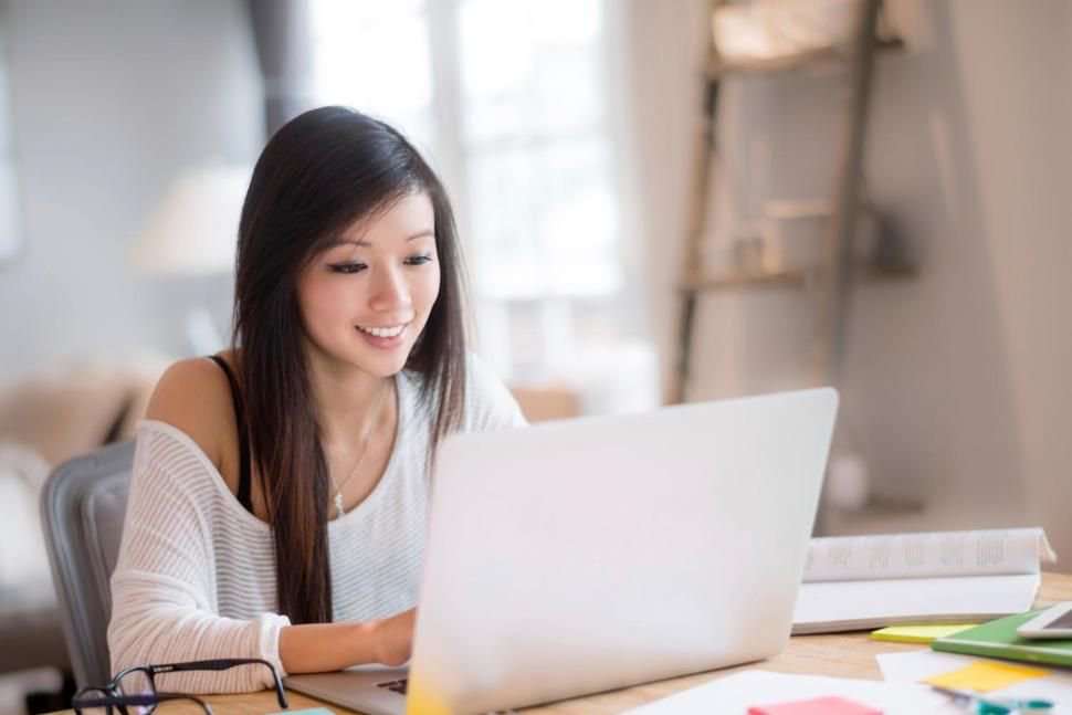 Sau tốt nghiệp, bạn không nhất thiết phải lao vào hành trình tìm kiếm việc làm ngay - Ảnh 1. Sau tốt nghiệp, bạn không nhất thiết phải lao vào hành trình tìm kiếm việc làm ngay - Ảnh 1.