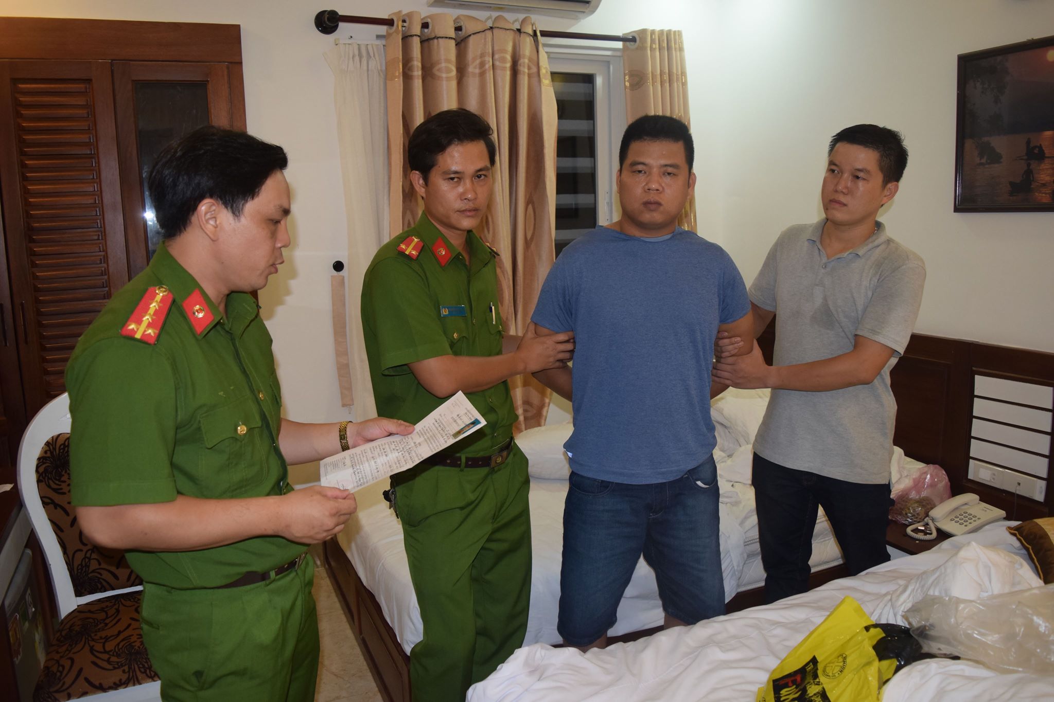 6 đối tượng nguy hiểm từ Lạng Sơn chạy vào Huế trốn truy nã trong… khách sạn - Ảnh 1. 6 đối tượng nguy hiểm từ Lạng Sơn chạy vào Huế trốn truy nã trong… khách sạn - Ảnh 1.