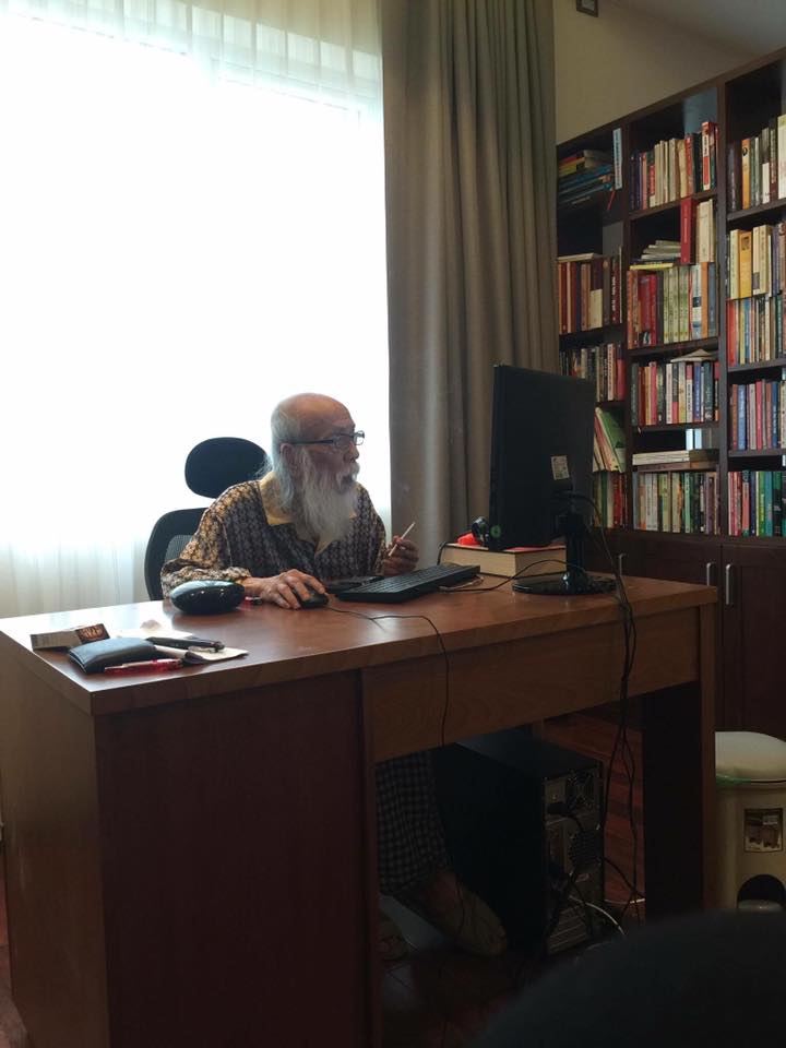 Khoảnh khắc bình dị của thầy Văn Như Cương qua những bức ảnh của cô giáo Văn Thùy Dương - Ảnh 9. Khoảnh khắc bình dị của thầy Văn Như Cương qua những bức ảnh của cô giáo Văn Thùy Dương - Ảnh 9.