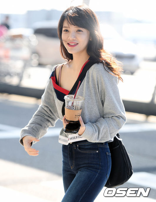 Đã mắt trước màn đọ sắc giữa nữ thần Irene và Qri, Umji lột bỏ mác nữ thần tượng xấu nhất Kpop - Ảnh 19. Đã mắt trước màn đọ sắc giữa nữ thần Irene và Qri, Umji lột bỏ mác nữ thần tượng xấu nhất Kpop - Ảnh 19.