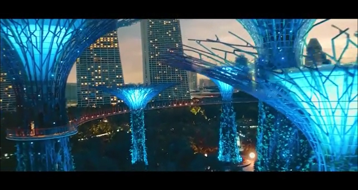 Không ai ngờ rằng thước phim nghệ thuật này lại là video hướng dẫn an toàn bay của Singapore Airlines - Ảnh 4. Không ai ngờ rằng thước phim nghệ thuật này lại là video hướng dẫn an toàn bay của Singapore Airlines - Ảnh 4.