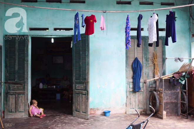 Cô gái gần 30 vẫn mang hình hài của đứa trẻ 2 tuổi: Lủi thủi trong nhà cả đời, không có bạn cùng chơi - Ảnh 22. Cô gái gần 30 vẫn mang hình hài của đứa trẻ 2 tuổi: Lủi thủi trong nhà cả đời, không có bạn cùng chơi - Ảnh 22.