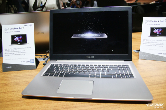 Trên tay loạt laptop mới ra mắt của Asus tại Computex 2017: ZenBook Flip S, ZenBook Pro, ZenBook 3 Deluxe, VivoBook Pro, VivoBook S - Ảnh 23. Trên tay loạt laptop mới ra mắt của Asus tại Computex 2017: ZenBook Flip S, ZenBook Pro, ZenBook 3 Deluxe, VivoBook Pro, VivoBook S - Ảnh 23.