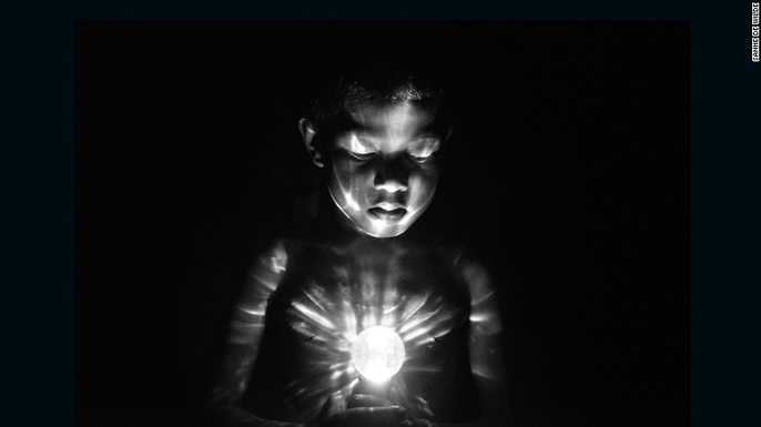 Ám ảnh đảo mù màu - Ảnh 8. Ám ảnh đảo mù màu - Ảnh 8.