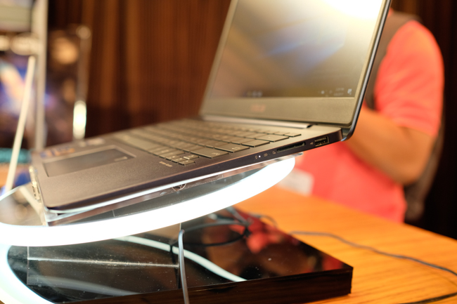 ASUS trình làng hàng loạt laptop mới tại Việt Nam, tập trung vào viền siêu mỏng và lượng pin cao - Ảnh 9. ASUS trình làng hàng loạt laptop mới tại Việt Nam, tập trung vào viền siêu mỏng và lượng pin cao - Ảnh 9.