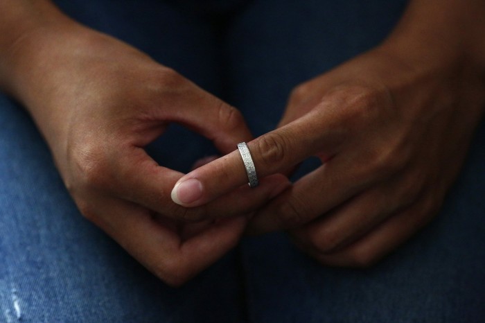 Thân nhân hành khách trên chuyến bay MH370: Nỗi đau chưa nguôi ngoai và niềm hy vọng chưa bao giờ tắt - Ảnh 9. Thân nhân hành khách trên chuyến bay MH370: Nỗi đau chưa nguôi ngoai và niềm hy vọng chưa bao giờ tắt - Ảnh 9.