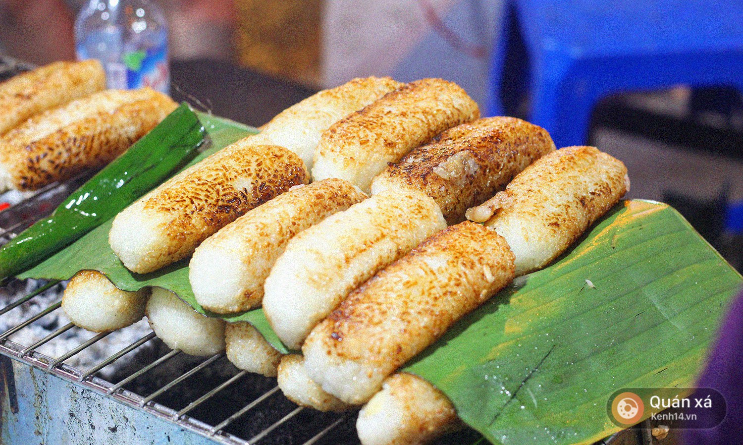 Chuối nếp nướng: Món ngon mới lạ của mùa đông Hà Nội