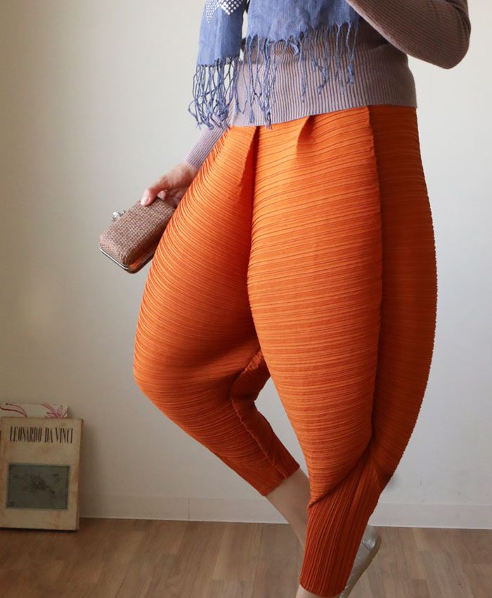 Không thể ngừng cười với chiếc đùi gà chiên vàng - Ảnh 1. Không thể ngừng cười với chiếc đùi gà chiên vàng - Ảnh 1.