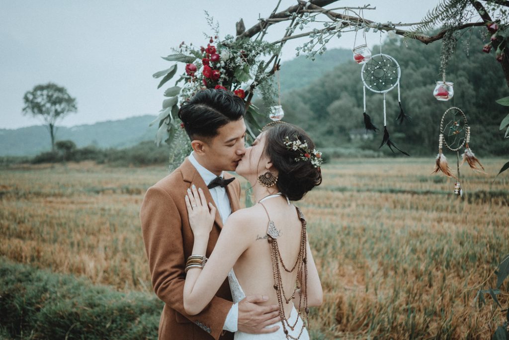 Lễ cưới bình dị mà đẹp lạ lùng của cặp đôi Việt được tạp chí nước ngoài hết lời ca ngợi - Ảnh 21. Lễ cưới bình dị mà đẹp lạ lùng của cặp đôi Việt được tạp chí nước ngoài hết lời ca ngợi - Ảnh 21.