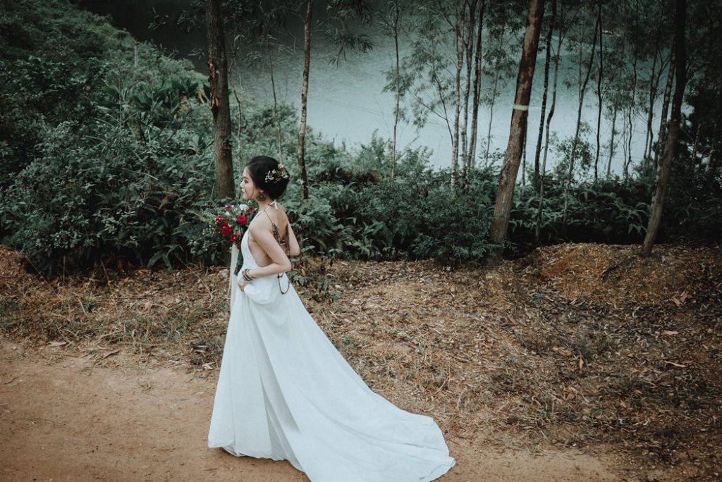 Lễ cưới bình dị mà đẹp lạ lùng của cặp đôi Việt được tạp chí nước ngoài hết lời ca ngợi - Ảnh 3. Lễ cưới bình dị mà đẹp lạ lùng của cặp đôi Việt được tạp chí nước ngoài hết lời ca ngợi - Ảnh 3.