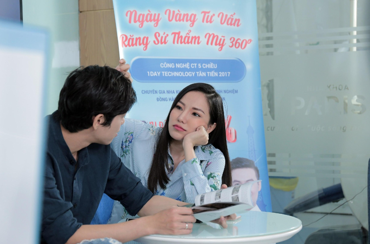 Bắt gặp Hiền Sến công khai thân mật với Lý Phương Châu tại nơi công cộng - Ảnh 1. Bắt gặp Hiền Sến công khai thân mật với Lý Phương Châu tại nơi công cộng - Ảnh 1.