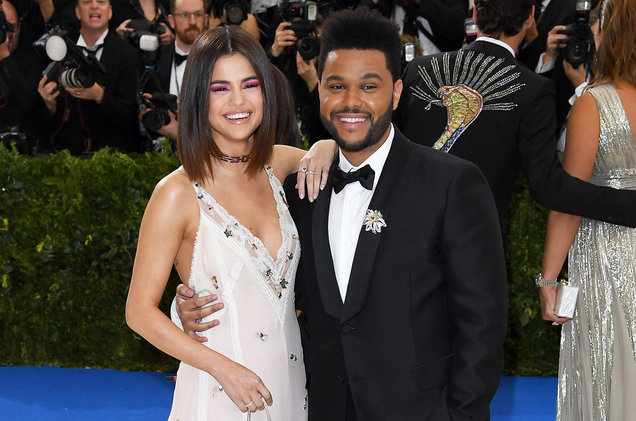 Justin Bieber và The Weeknd đã ở đâu khi Selena Gomez nhập viện ghép thận vì bệnh hiểm nghèo? - Ảnh 2.