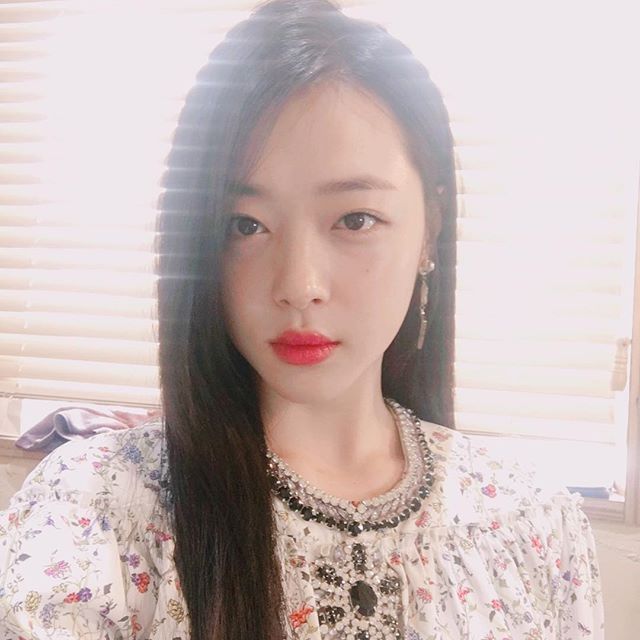 sulli-7-1498916683471.jpg