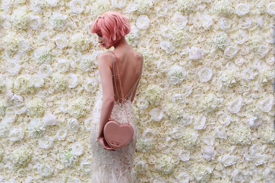 Gigi Hadid, Chan Yeol, Pony và cả loạt sao nổi tiếng đều nhuộm tóc hồng rồi bạn ơi! - Ảnh 2. Gigi Hadid, Chan Yeol, Pony và cả loạt sao nổi tiếng đều nhuộm tóc hồng rồi bạn ơi! - Ảnh 2.