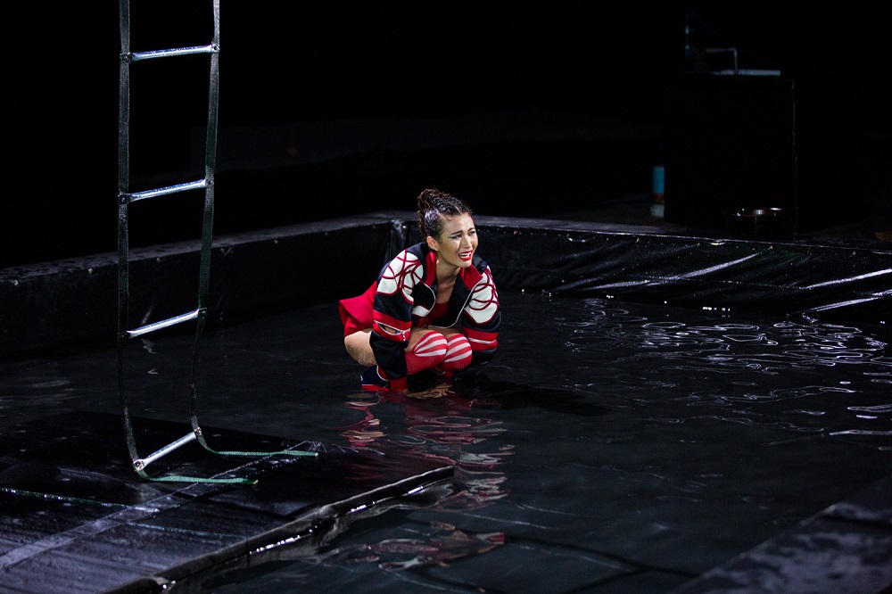 Next Top Model: Cao Thiên Trang khóc, la hét quá nhiều và tụt hạng thê thảm - Ảnh 1. Next Top Model: Cao Thiên Trang khóc, la hét quá nhiều và tụt hạng thê thảm - Ảnh 1.