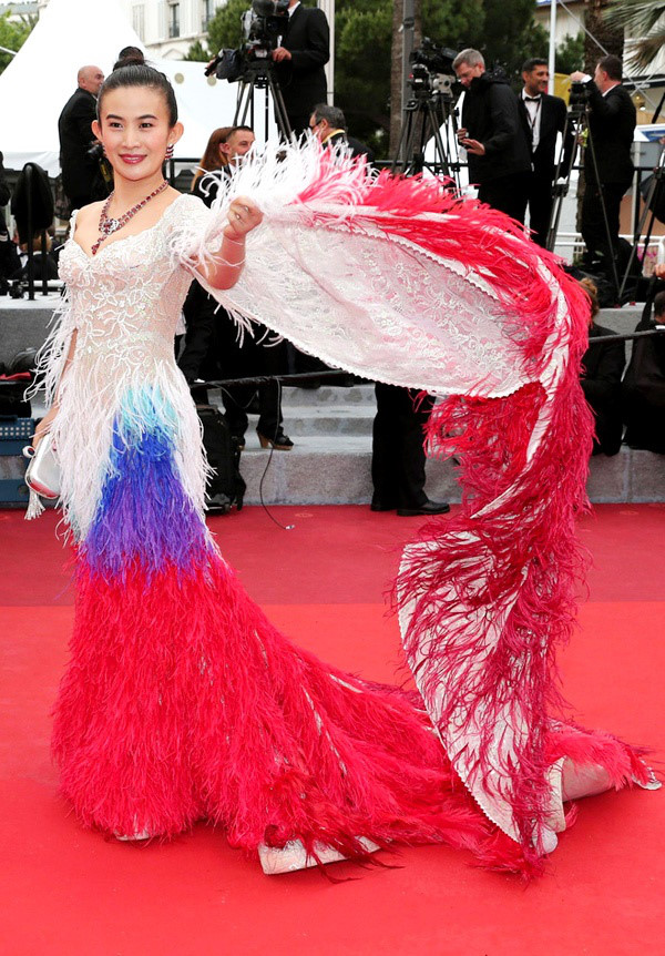 Thảm họa thời trang tại Cannes: Năm nào ngôi vô địch cũng về tay Trung Quốc! - Ảnh 6.