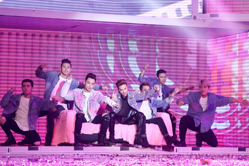 S.T bị loại khỏi The Remix: Team Mai Tiến Dũng thắng không thuyết phục! - Ảnh 5. S.T bị loại khỏi The Remix: Team Mai Tiến Dũng thắng không thuyết phục! - Ảnh 5.