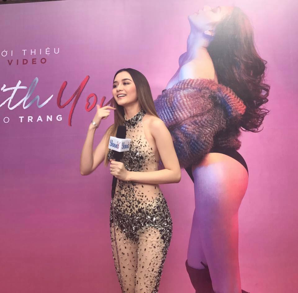 Thiều Bảo Trang diện đồ diễn bỏng mắt chẳng kém gì bộ cánh tai tiếng của Angela Phương Trinh - Ảnh 1. Thiều Bảo Trang diện đồ diễn bỏng mắt chẳng kém gì bộ cánh tai tiếng của Angela Phương Trinh - Ảnh 1.