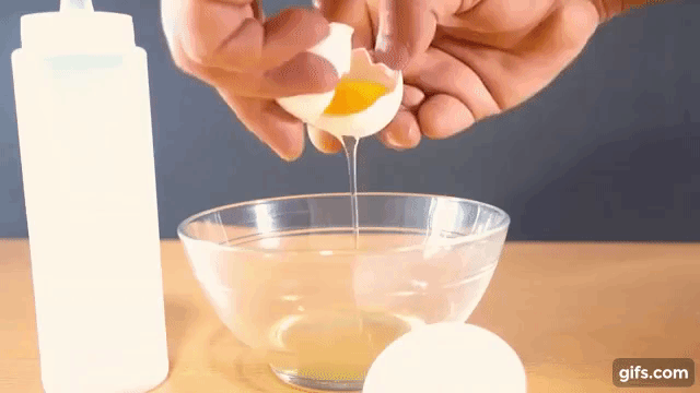 Trứng đập ra r&#225;n l&#224; b&#236;nh thường rồi, b&#226;y giờ người ta ăn trứng kiểu n&#224;y mới nghệ thuật - Ảnh 2.
