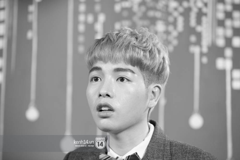 Đức Phúc: Tôi làm mặt chứ có làm não đâu mà nói thẩm mỹ sẽ thay đổi tính cách! - Ảnh 4. Đức Phúc: Tôi làm mặt chứ có làm não đâu mà nói thẩm mỹ sẽ thay đổi tính cách! - Ảnh 4.