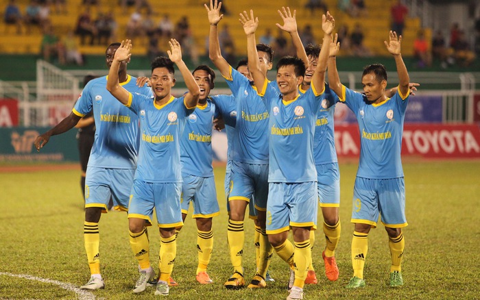 Lâm Ti Phông lập hat-trick vùi dập HAGL - Ảnh 5. Lâm Ti Phông lập hat-trick vùi dập HAGL - Ảnh 5.