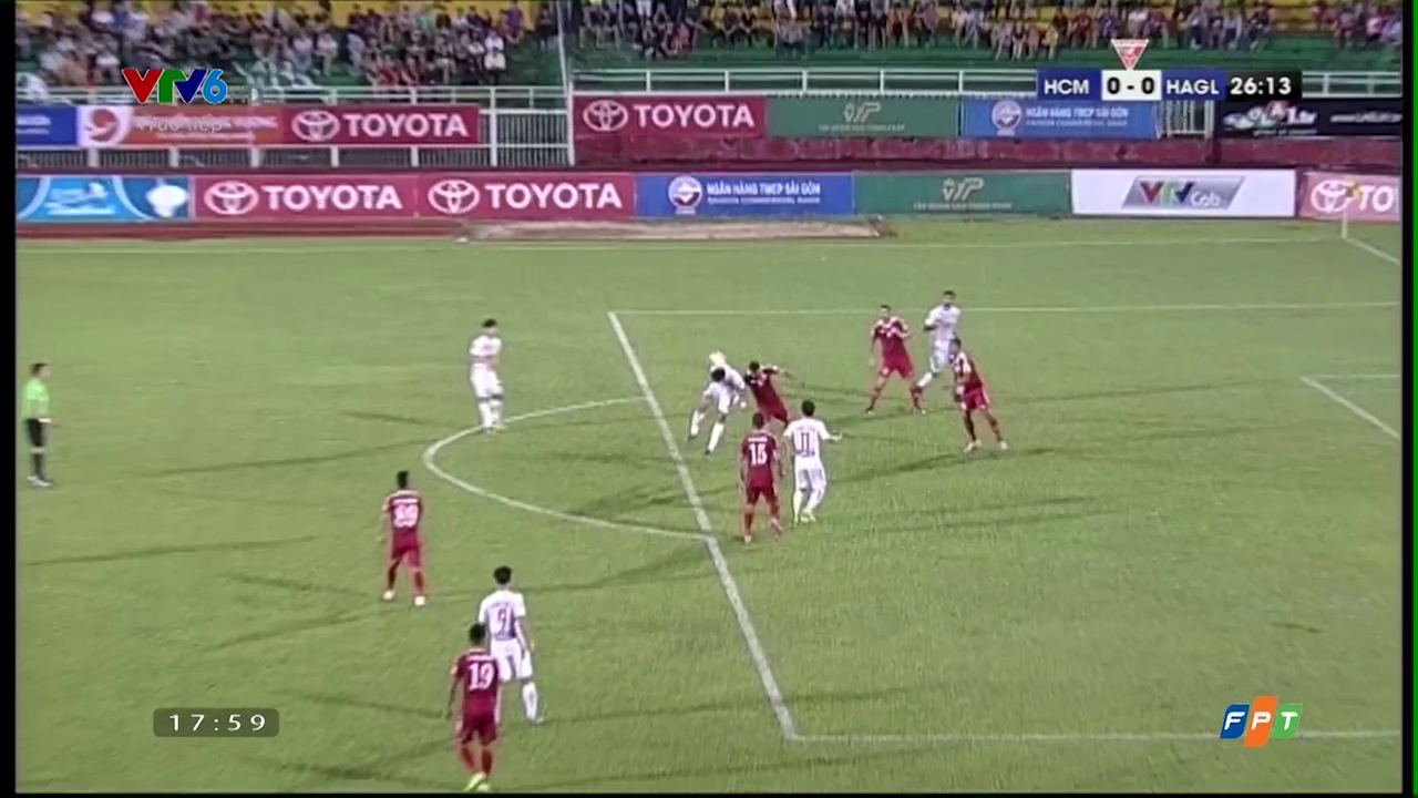 Những tình huống gây tranh cãi khiến thầy Công Phượng đòi mổ băng để làm cho ra nhẽ - Ảnh 2. Những tình huống gây tranh cãi khiến thầy Công Phượng đòi mổ băng để làm cho ra nhẽ - Ảnh 2.