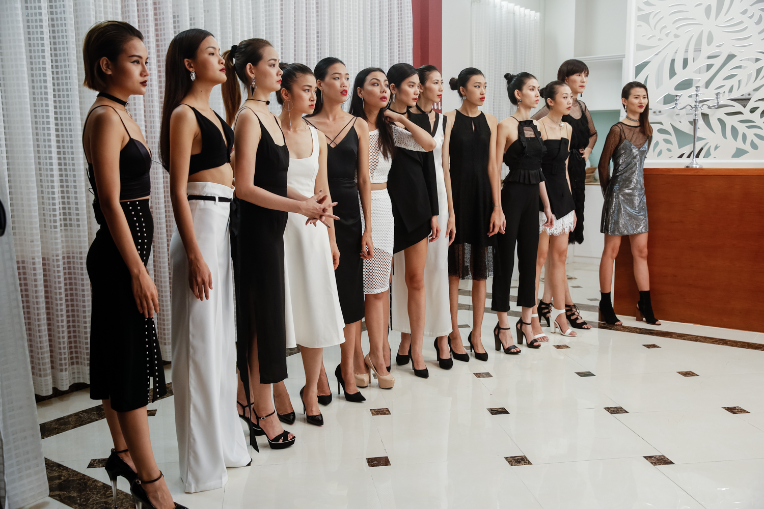 Vào đến phòng loại mà vẫn ăn mặc chất đều, điểm này Next Top ăn đứt The Face! - Ảnh 2. Vào đến phòng loại mà vẫn ăn mặc chất đều, điểm này Next Top ăn đứt The Face! - Ảnh 2.