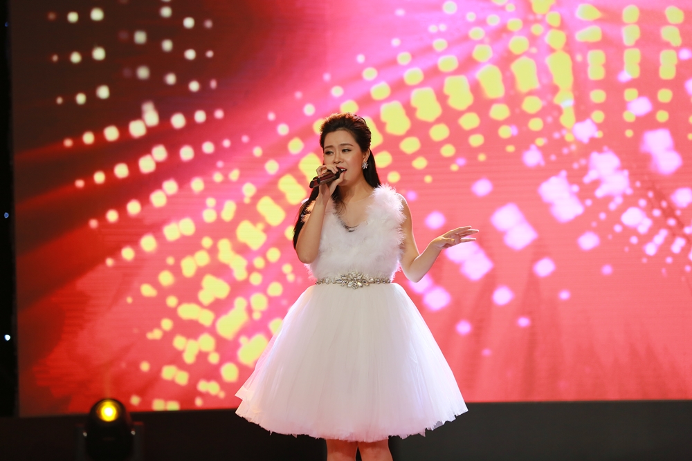 Quyết tâm xé mác thảm họa, Diệu Nhi lần đầu thi hát trên truyền hình - Ảnh 11. Quyết tâm xé mác thảm họa, Diệu Nhi lần đầu thi hát trên truyền hình - Ảnh 11.