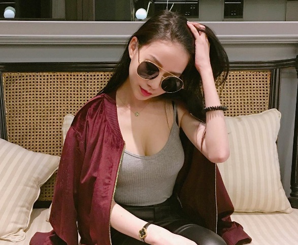 Ái nữ xinh đẹp của đại gia Đài Loan khoe nhan sắc xinh đẹp và vóc dáng vạn người mê - Ảnh 10. Ái nữ xinh đẹp của đại gia Đài Loan khoe nhan sắc xinh đẹp và vóc dáng vạn người mê - Ảnh 10.