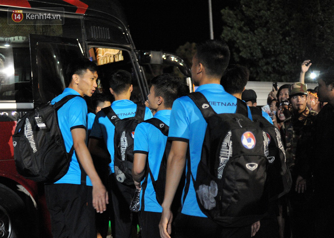 Duy Mạnh gắt với Ngọc Hải vì bất đồng quan điểm - Ảnh 9. Duy Mạnh gắt với Ngọc Hải vì bất đồng quan điểm - Ảnh 9.