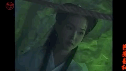 Clip: Muôn kiểu đu dây của Tiểu Long Nữ qua từng phiên bản? Ấn tượng nhất vẫn là cô cô của Vu Chính! - Ảnh 7. Clip: Muôn kiểu đu dây của Tiểu Long Nữ qua từng phiên bản? Ấn tượng nhất vẫn là cô cô của Vu Chính! - Ảnh 7.