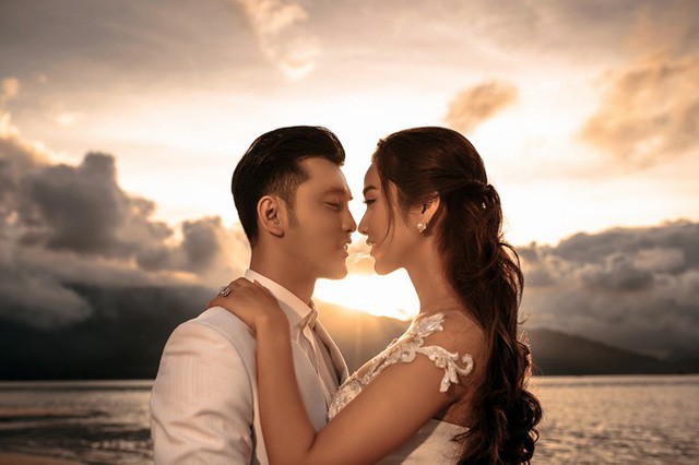 Ưng Hoàng Phúc đưa trọn vẹn đám cưới cổ tích cùng bà xã Kim Cương vào MV mới - Ảnh 5.