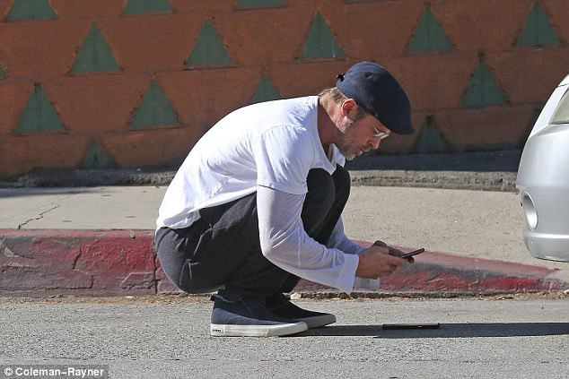 Brad Pitt có cách xử lý đầy trách nhiệm khi gây tai nạn cho người khác - Ảnh 2.