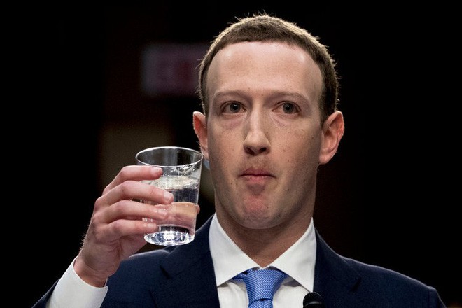 Mark Zuckerberg đến Nghị Viện Mỹ: Vở kịch về quyền riêng tư? - Ảnh 2. Mark Zuckerberg đến Nghị Viện Mỹ: Vở kịch về quyền riêng tư? - Ảnh 2.
