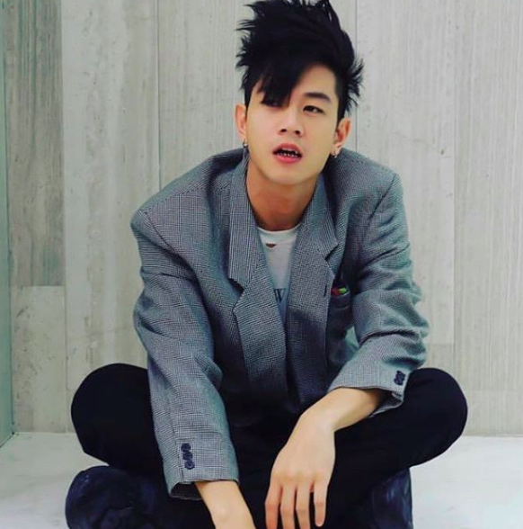 Trai đẹp tình tứ với Jun Vũ trên Instagram: diễn viên, nhà tạo mẫu tóc đẹp trai, con lai 3 dòng máu - Ảnh 10.