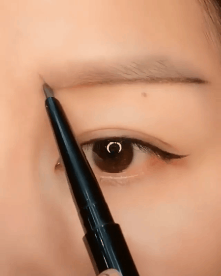 Hàng lông mày “đẹp mĩ mãn” không còn là niềm ao ước nếu bạn biết đến 2 cách tô vẽ với toàn đồ đơn giản này - Ảnh 11. Hàng lông mày “đẹp mĩ mãn” không còn là niềm ao ước nếu bạn biết đến 2 cách tô vẽ với toàn đồ đơn giản này - Ảnh 11.
