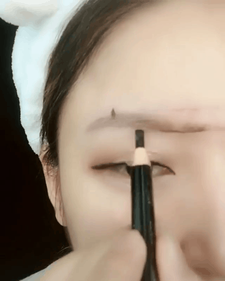 Hàng lông mày “đẹp mĩ mãn” không còn là niềm ao ước nếu bạn biết đến 2 cách tô vẽ với toàn đồ đơn giản này - Ảnh 6. Hàng lông mày “đẹp mĩ mãn” không còn là niềm ao ước nếu bạn biết đến 2 cách tô vẽ với toàn đồ đơn giản này - Ảnh 6.