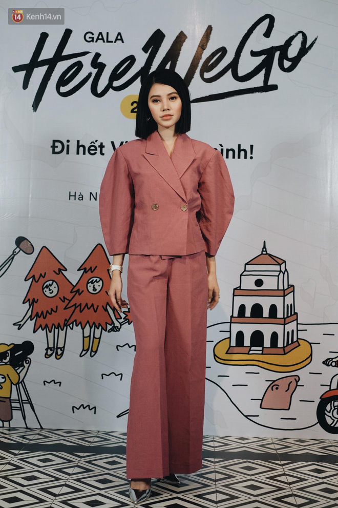Jolie Nguyễn bất ngờ kín đáo, Hương Giang mặc váy bodycon sexy chết người trong đêm Gala Here We Go 2018 - Ảnh 5.