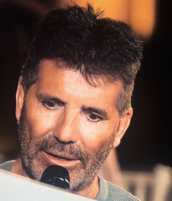 Netizen choáng nặng trước hình ảnh gầy rộc, già nua của vị giám khảo bá đạo nhất American Idol: Vì đâu ra nông nỗi này? - Ảnh 2. Netizen choáng nặng trước hình ảnh gầy rộc, già nua của vị giám khảo bá đạo nhất American Idol: Vì đâu ra nông nỗi này? - Ảnh 2.