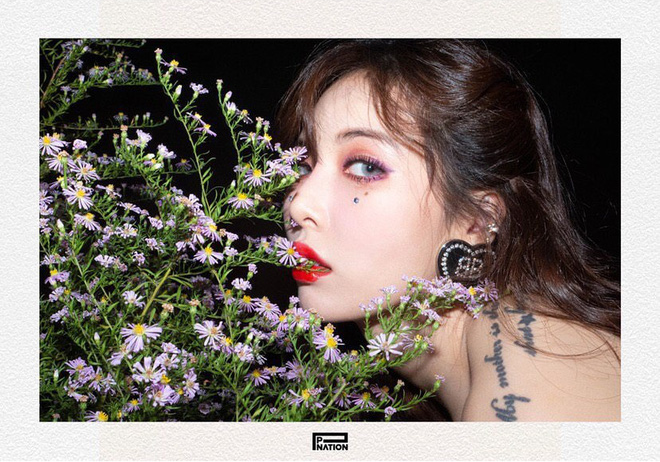 HyunA và Dawn nhá hàng cho màn đối đầu sắp tới: Tỉ số 1-0 tạm nghiêng về bên nam vì bên nữ... không chịu đổi layout makeup - Ảnh 8. HyunA và Dawn nhá hàng cho màn đối đầu sắp tới: Tỉ số 1-0 tạm nghiêng về bên nam vì bên nữ... không chịu đổi layout makeup - Ảnh 8.