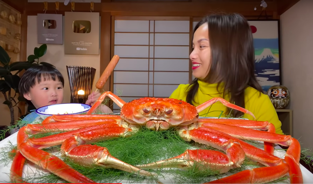 Xếp hạng kênh Youtube ẩm thực - du lịch chất lượng nhất Việt Nam: Mỗi bà Tân Vlog xuất hiện, còn lại… “lặn mất tăm” - Ảnh 10.