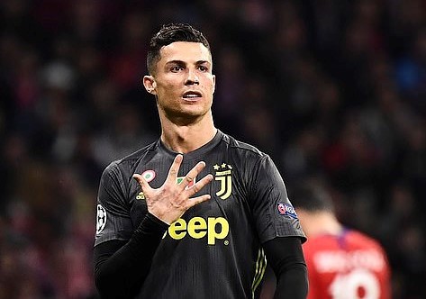 Ronaldo hai lần xát muối vào nỗi đau của đối thủ: Tôi có 5 Champions League còn Atletico chẳng có cái nào - Ảnh 2.