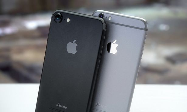 Ngọc Trinh khoe dáng bỏng mắt trong video mới, nhưng chiếc iPhone cô dùng mới là điều gây chú ý - Ảnh 2.