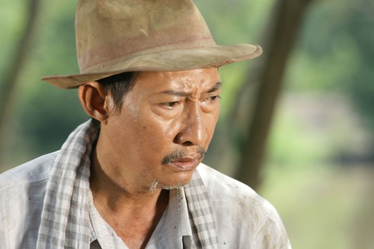 Nghệ sĩ Lê Bình đã qua đời sau thời gian chống chọi bệnh ung thư phổi - Ảnh 1.