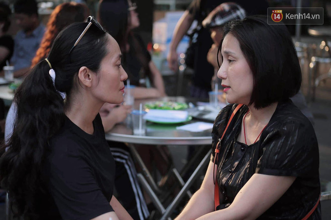 Hoa hậu Diễm Hương, MC Cát Tường và nhiều đồng nghiệp đến viếng đám tang cố nghệ sĩ Lê Bình - Ảnh 15.