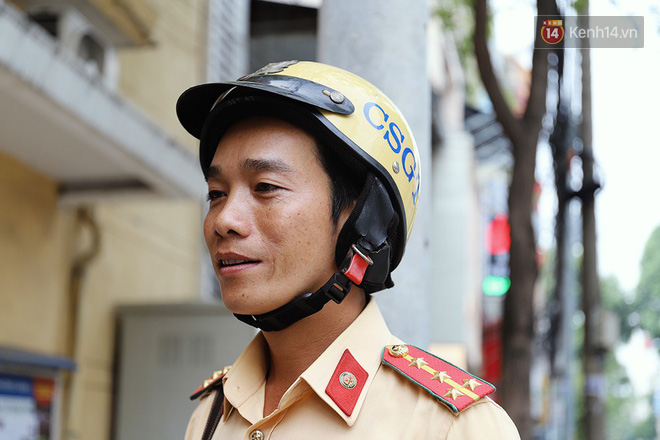 Chuyện người chiến sỹ CSGT được anh em tài xế Sài Gòn gọi bằng cái tên thân mật: Anh Đạt kích bình, cứ gọi là có - Ảnh 2.