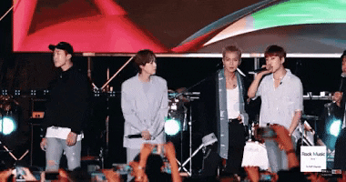 “Xui” như WINNER: Gặp sự cố sân khấu ngay tại nơi bị tẩy chay nhưng cách xử lý mới là điều đáng nói - Ảnh 2.