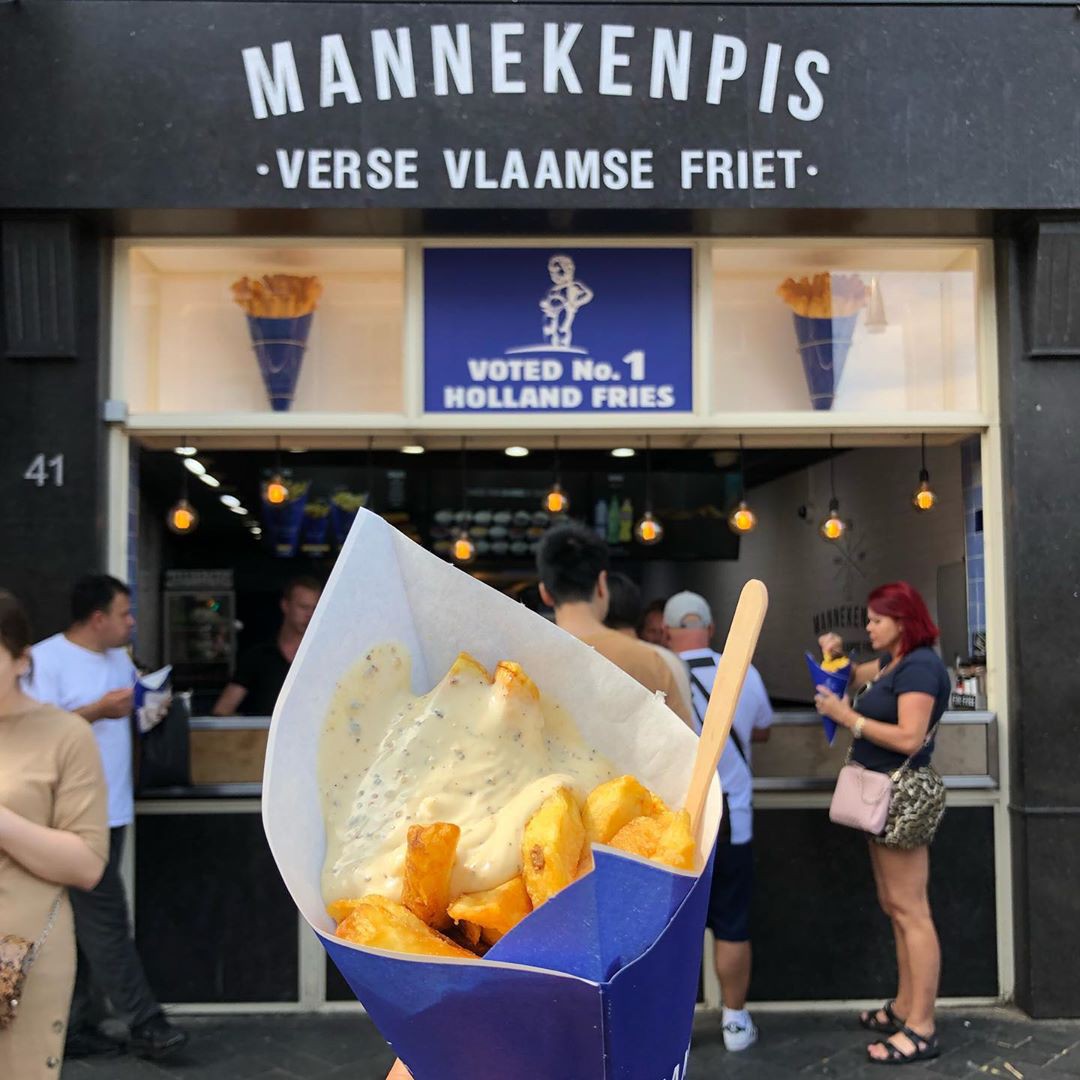 “Chịu thương chịu khó” như Minh Hằng: Lặn lội sang Amsterdam để… ăn và ăn, xếp hàng dài cả trăm người cũng đợi bằng được! - Ảnh 3. “Chịu thương chịu khó” như Minh Hằng: Lặn lội sang Amsterdam để… ăn và ăn, xếp hàng dài cả trăm người cũng đợi bằng được! - Ảnh 3.