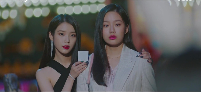 1001 tính xấu của IU ở Hotel Del Luna: Làm sếp thì dở mà cà khịa người ta thì tuyệt đỉnh! - Ảnh 11. 1001 tính xấu của IU ở Hotel Del Luna: Làm sếp thì dở mà cà khịa người ta thì tuyệt đỉnh! - Ảnh 11.