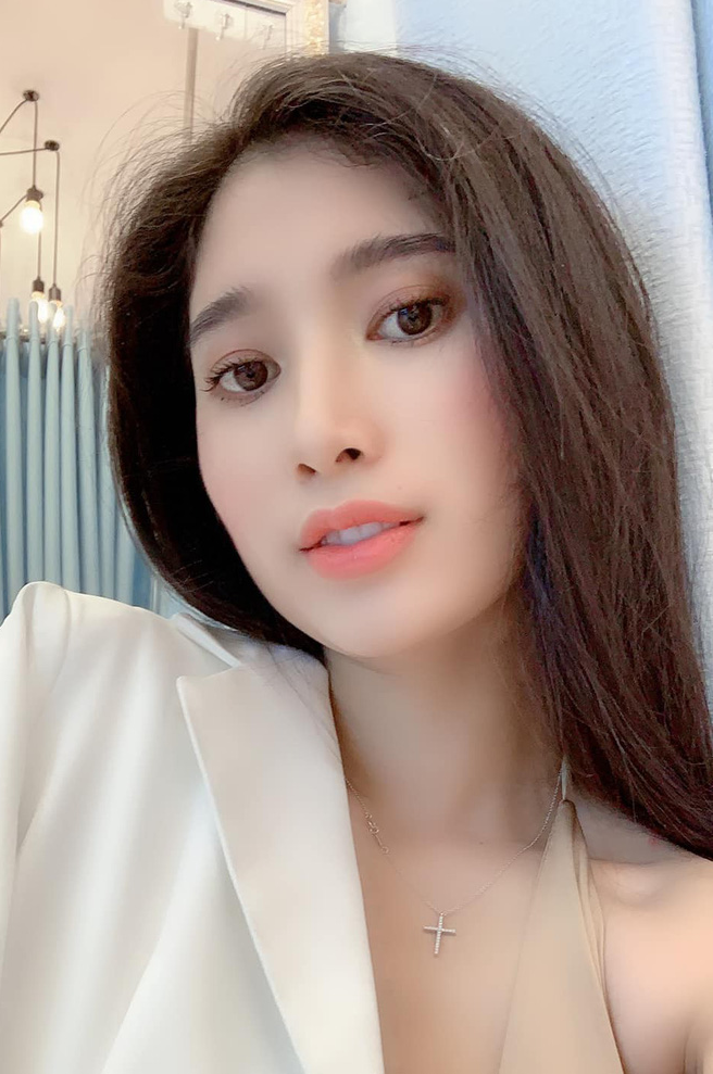 Thêm 1 cô gái đòi đi du lịch Châu Âu trong show hẹn hò, nhan sắc đời thường khiến nhiều chàng trai muốn chinh phục! - Ảnh 6. Thêm 1 cô gái đòi đi du lịch Châu Âu trong show hẹn hò, nhan sắc đời thường khiến nhiều chàng trai muốn chinh phục! - Ảnh 6.